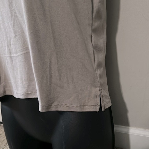 good hYOUman The Lili Active Crop - The Best Things In Life Make You Sweaty Med - Picture 6 of 10